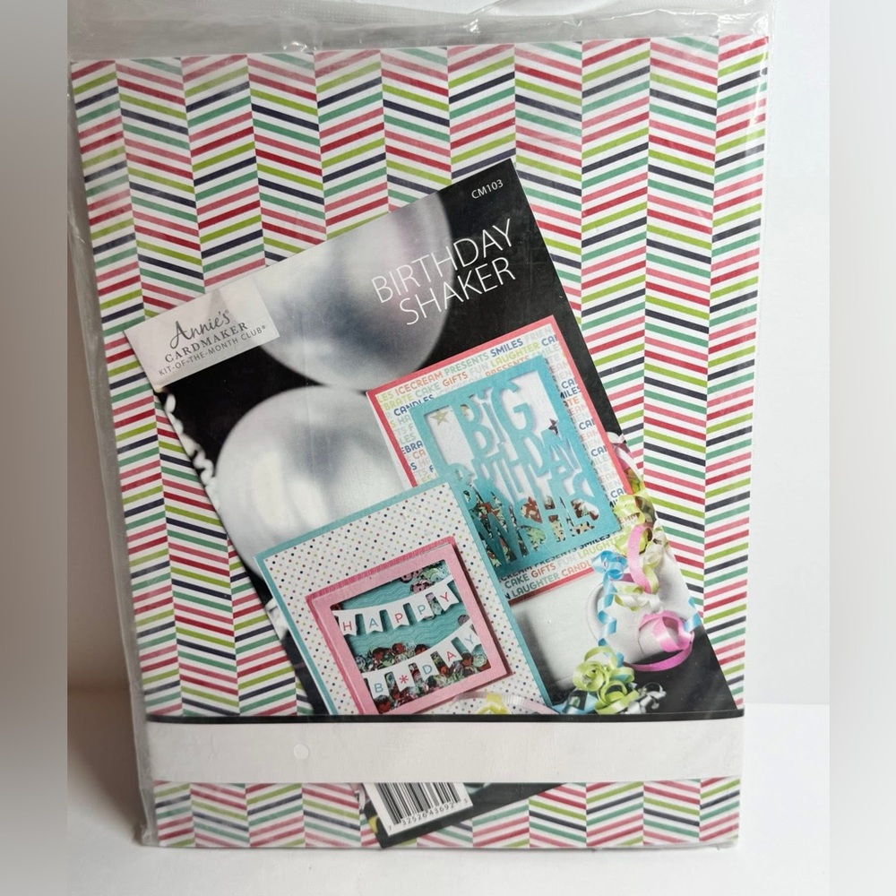 Annie‎ Birthday Shaker Invitations - Vibrant Stripes